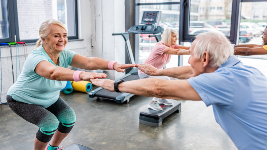 Vardagsrörelse och träning är viktigt för vår hälsa, inte minst när vi blir äldre. Foto: Shutterstock